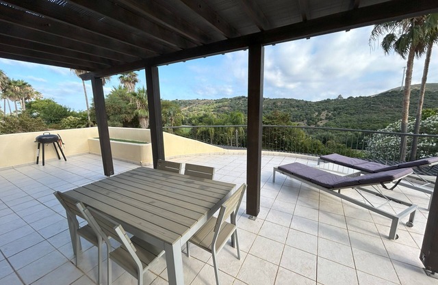 Luxury Apartment San Roque Club. Spacious, large balcony overlooking mountains