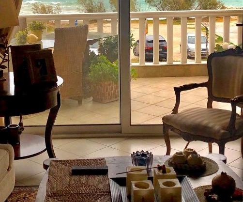 Luxury Beach Flat with Gorgeous Sea View