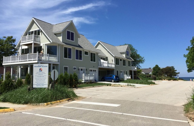 Luxury Beach Homes At Woodman Beach- NEW PRIVATE HEATED POOL-LAKE VIEWS-SLEEP 32