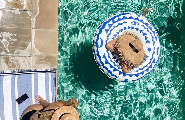 Luxury Beachside Home with pool - Pet Friendly, School Holiday Discounts