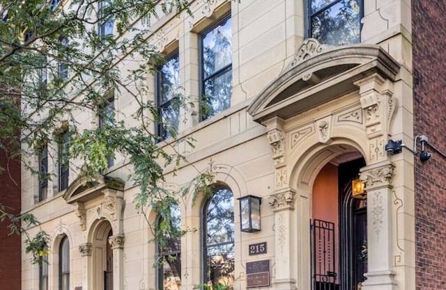 Luxury Brownstone | Walk to ALL | Washington Park