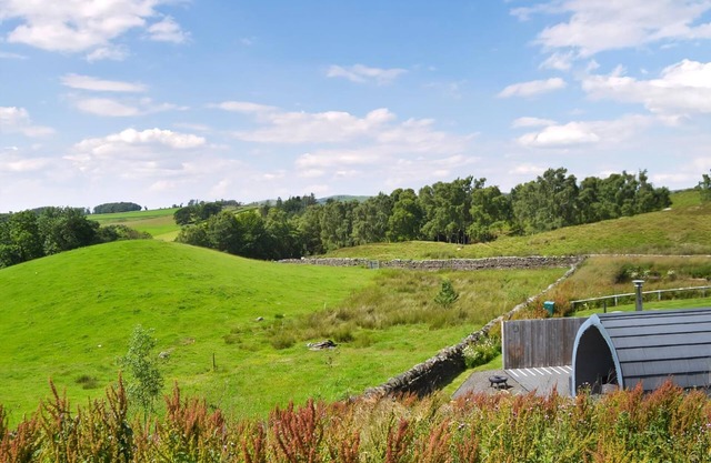 Luxury Castle Pod with Hot Tub