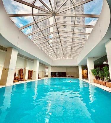 Luxury condos on 18th, 5th and 3rd floor, with pool, fitness, parking included