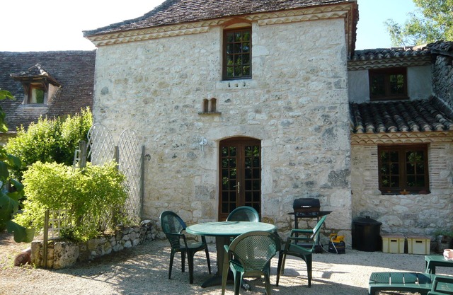 luxury cottage for adult couples, peaceful, unobstructed views, large swimming pool