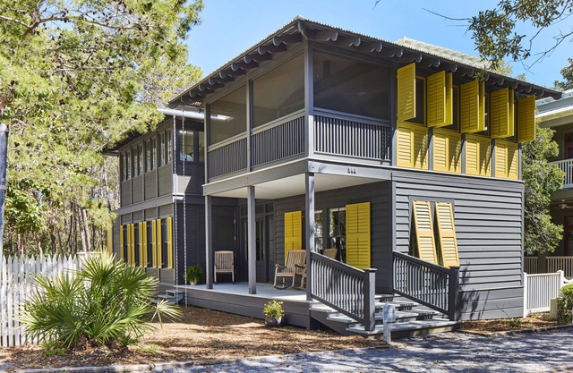 Luxury, Designer Home. Seaside, FL. Next To Chapel, Walk To Beach + 2 Bikes!