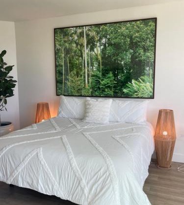 Luxury Designer Suite with Rooftop Pool, Gym