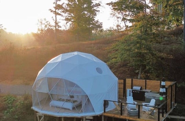 Luxury Dome at Short Mountain Holiday