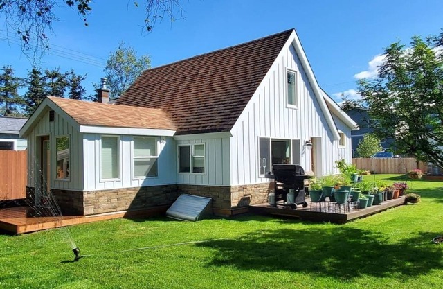Luxury DT Cottage - Free Parking - Self Check-In