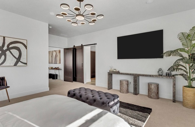 Luxury Estate W Hot Tub, Game Room & Luxury Concierge Service