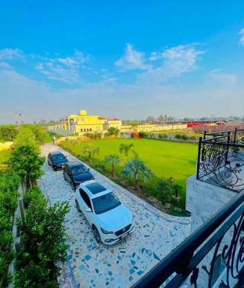 Luxury Farmhouse for Stay and Events