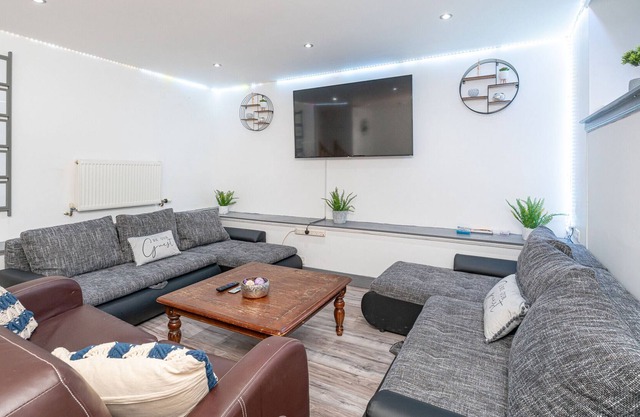 Luxury Five Bedroom Deluxe Duplex - City Centre