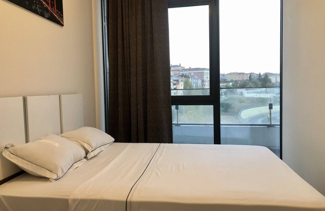 Luxury flat with Sea & City view - Gym & Parking ( EMP 93 )