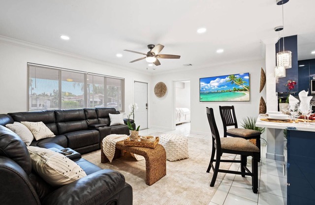 Luxury Fort Lauderdale Escape – Private Pool, Screened Patio | Minutes from Beaches & Nightlife!
