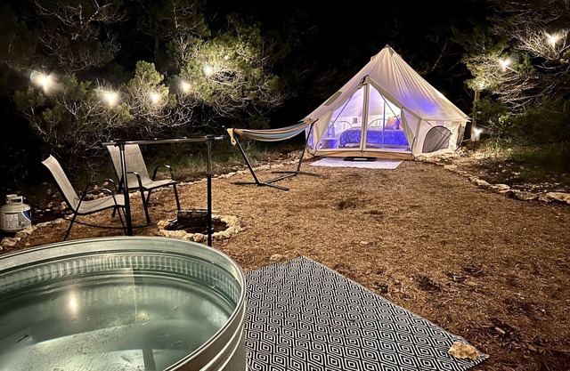 Luxury glamping with hot tub and pool in Canyon Lake