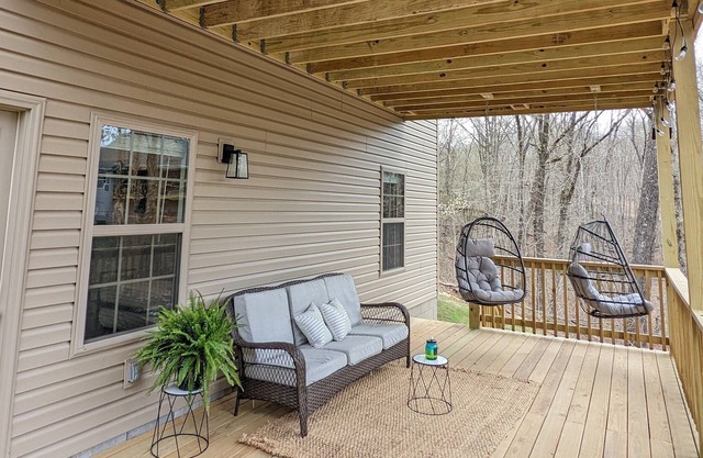 Luxury Golf + Forest Oasis with 2 Story Deck