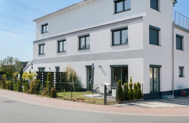 Luxury holiday Home with Garden, Terrace, A/C & Wi-Fi