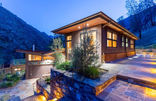 Luxury Home 20 Minutes to Yosemite Valley for 8