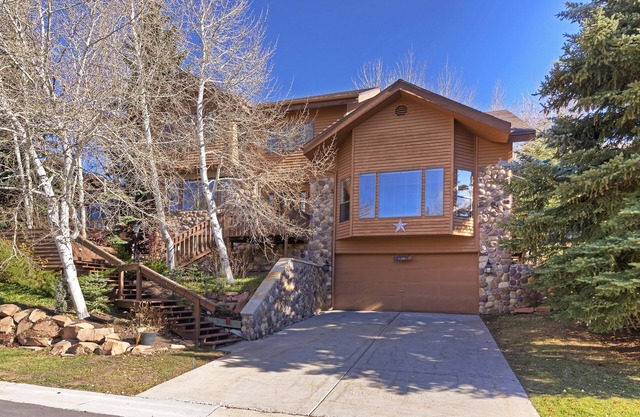 Luxury home less than a mile from Deer Valley with free shuttle to and from DV