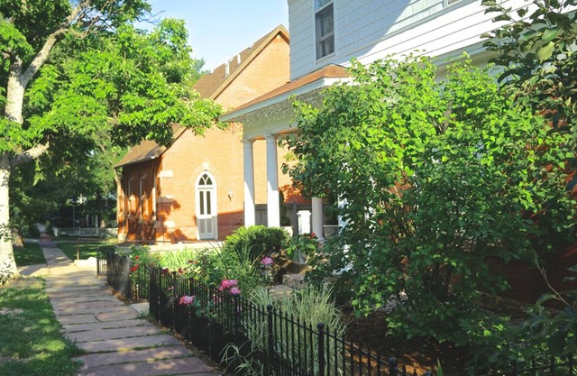 Luxury Homebase in Downtown Boulder