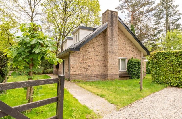 LUXURY house 190m2! on spacious and green plot