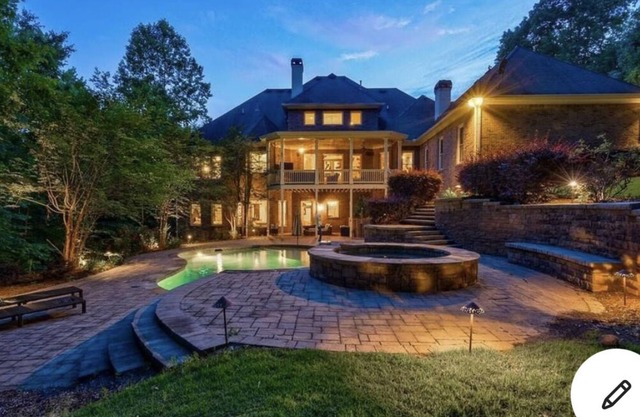Luxury Living on Chattahoochee River!