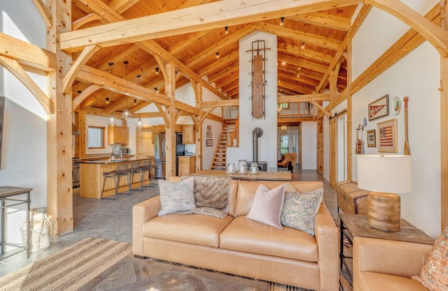 Luxury Lodge in Littleton w/Panoramoic Mountain Views