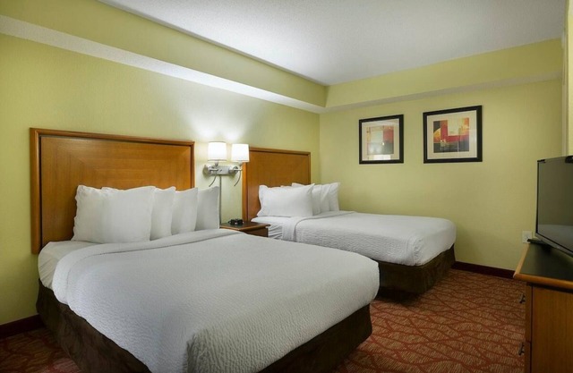 Luxury Oceanfront 3 Bedroom with Spectacular Views