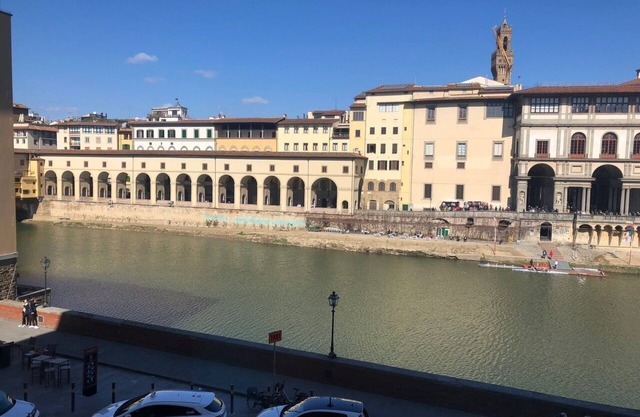Luxury Palazzo Tempi Apartment - Historical Center, Florence