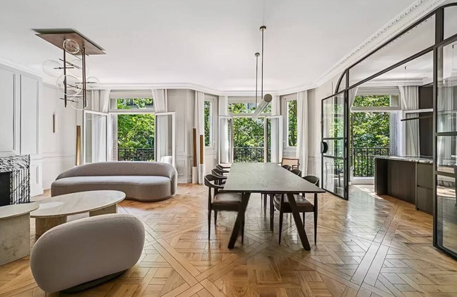 Luxury Parisian Stay Just Steps from Eiffel Tower