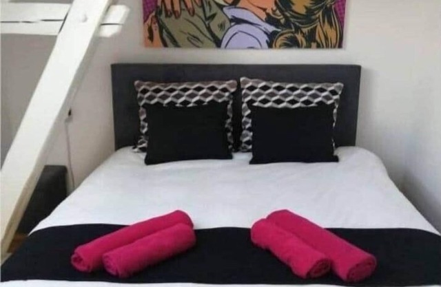 Luxury pop art suite