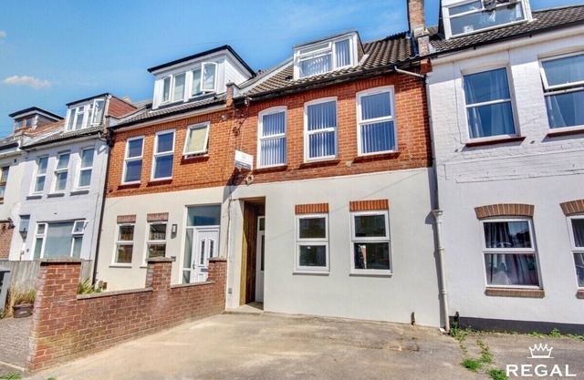 Luxury Spacious 3 Bedroom Home