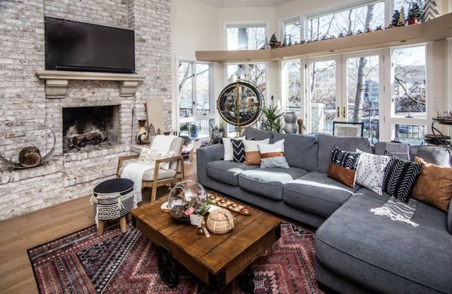 Luxury State Park Getaway with Lake Access and Dock & Gym