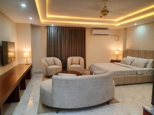 Luxury Stay in Bahria Town