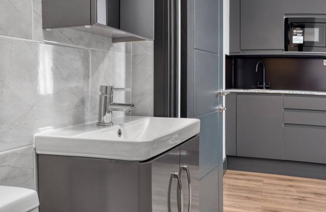 Luxury Studio Flat in London