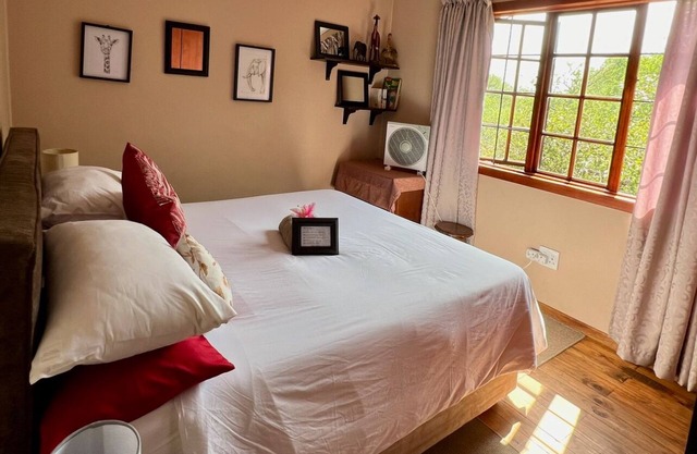 Luxury Treetop Lodge (Unlimited high-speed WiFi)