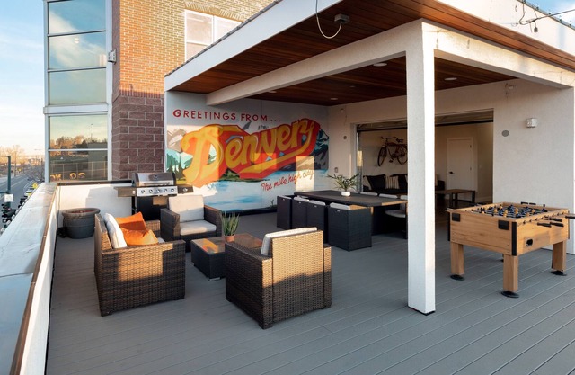 Luxury Urban Loft in Prime Downtown Location!