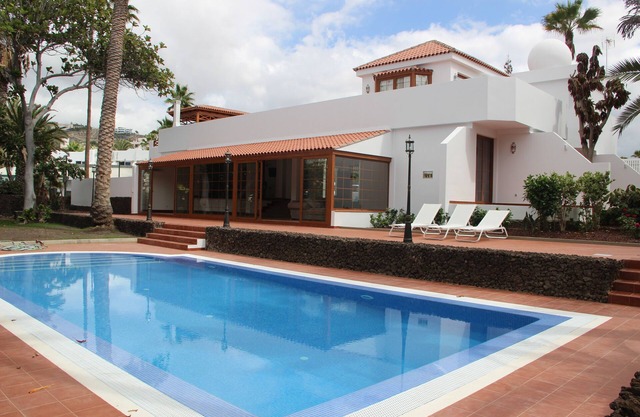 Luxury Villa in Las Americas, First Line