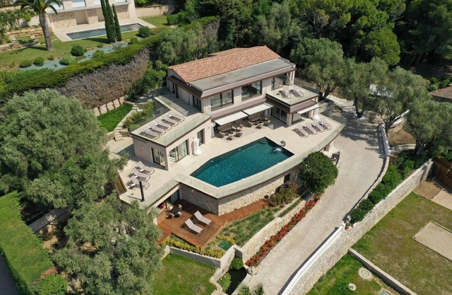 Luxury Villa for Rent in Mougins
