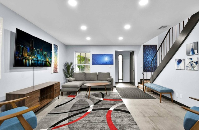 Luxury Villa in Wilton Manors | Monthly Stays