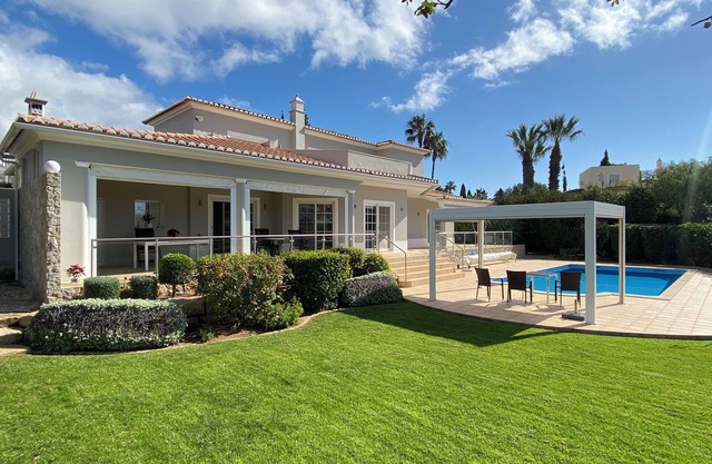 Luxury Villa, Presa de Moura ,Carvoeiro, pool, sea views and beaches close