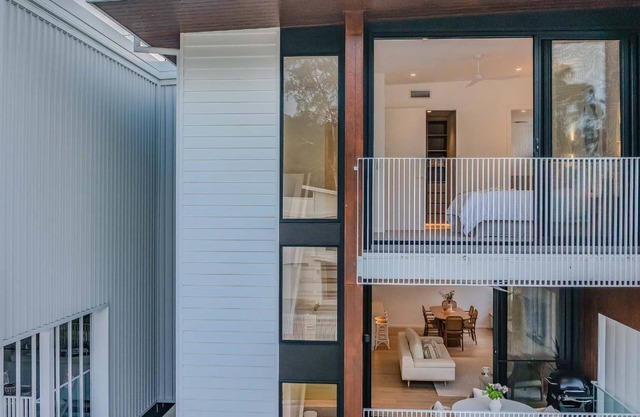 Luxury Villa with Pool – Minutes from Beach