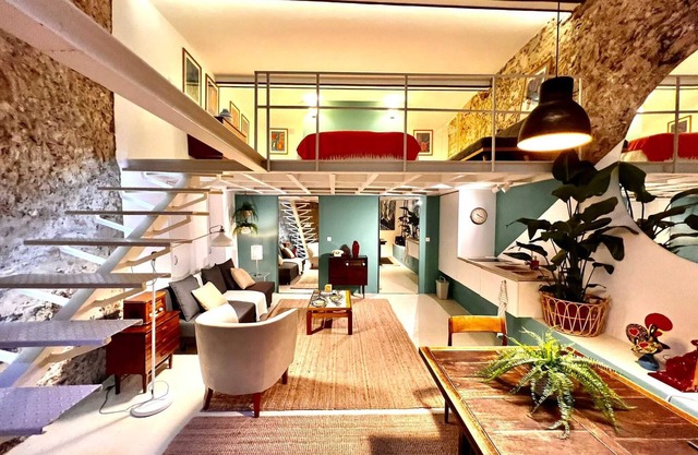 Lx Loft - Lovely for couples in a unique neighborhood