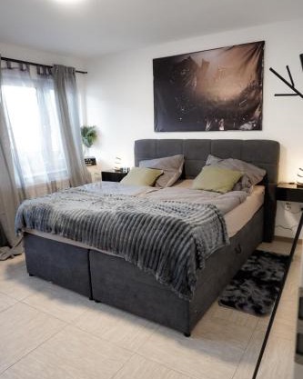 M House Do Modernes Privatzimmer mit Balkon & Self Check-in