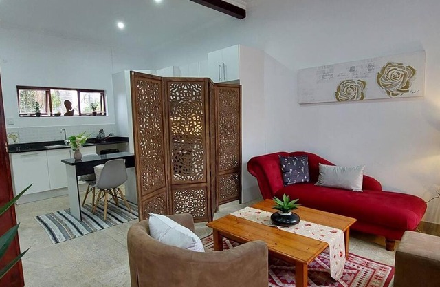 MaeStorm GardensAfrican apartement