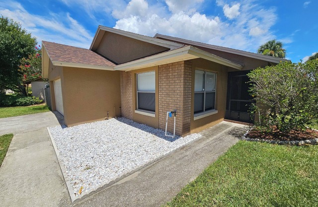 Magical Getaway: Cozy Home Minutes from Disney, Restaurants & Outlets!