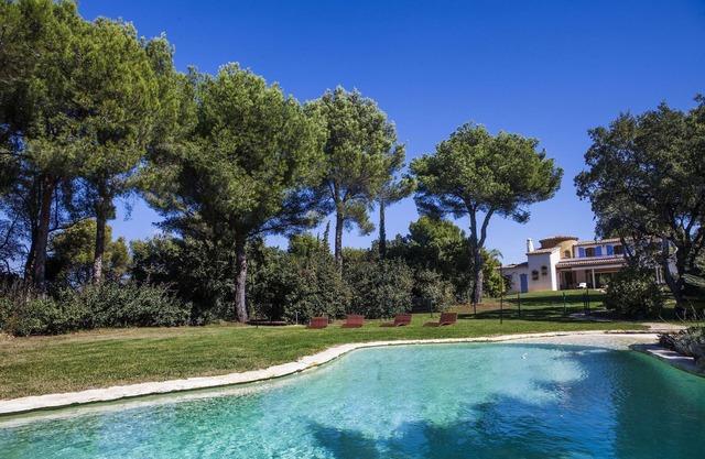 MAGNIFICENT Luxury Panoramic view Heated swimming pool Jaccuzzi, Balneo 12 people