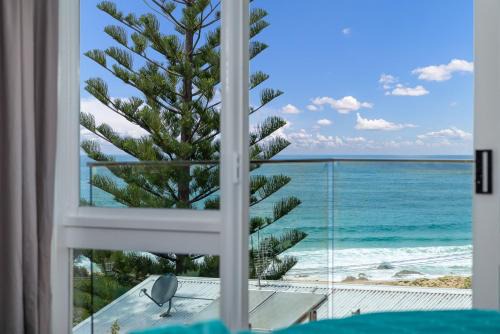 Magnificent Malua Views, Stroll to the beach