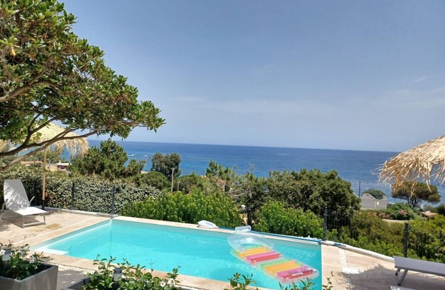 Magnificent rental * sea view 6 persons private swimming pool