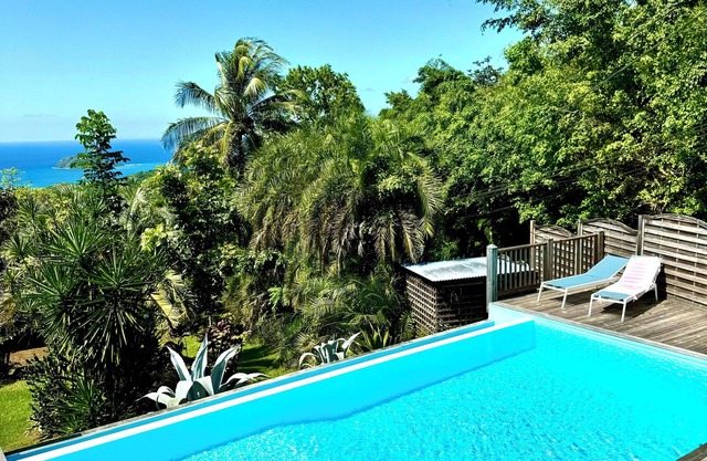 Magnificent sea view villa with swimming pool, close to beaches!