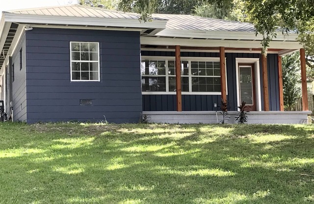 Magnificent Sunsets on the Lake with new cheaper rates!